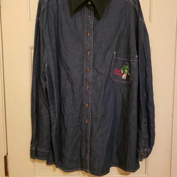 Vintage Long Sleeve Denim M&M's Candy Shirt Says "eye candy" NWT - Picture 3 of 11